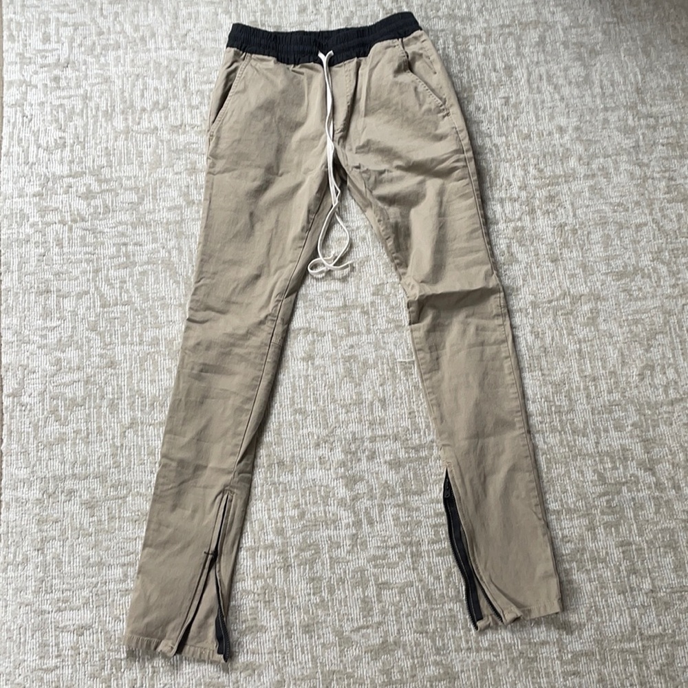 Fear of God (FOG Essentials) Drawstring Pants